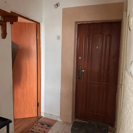 1к біля пяного ринку без ліфта